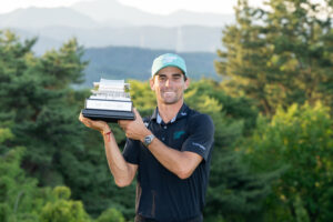 Joaquín Niemann se corona en Busan: Resumen y clasificación final del LIV Golf Corea