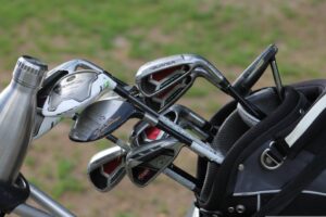 ¿Cuánto cuesta realmente empezar a jugar al golf?
